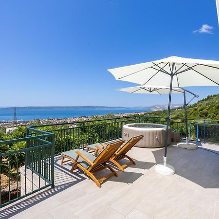 Private Villa Golden Hour With A View Of Split Area Kaštel Sućurac Eksteriør billede
