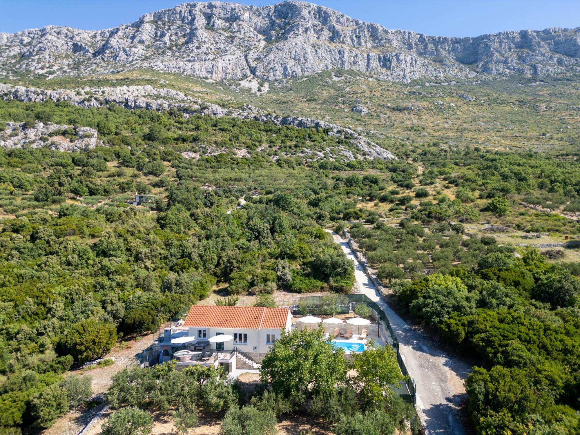 Private Villa Golden Hour With A View Of Split Area Kaštel Sućurac Eksteriør billede