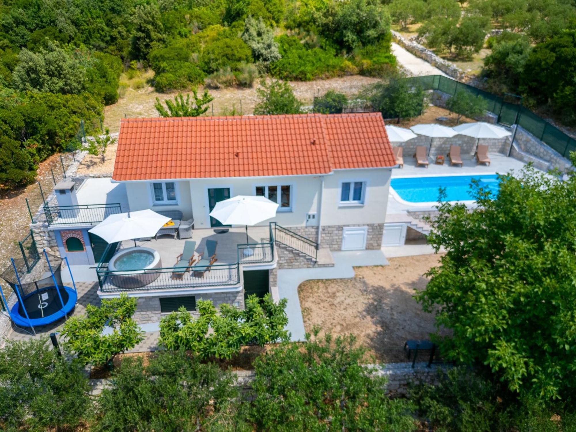 Private Villa Golden Hour With A View Of Split Area Kaštel Sućurac Eksteriør billede